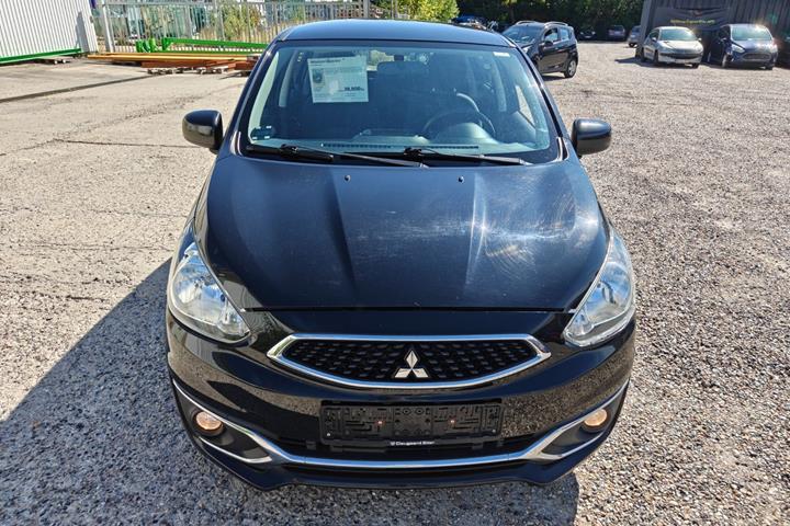Gul Mitsubishi Space Star fra 2016