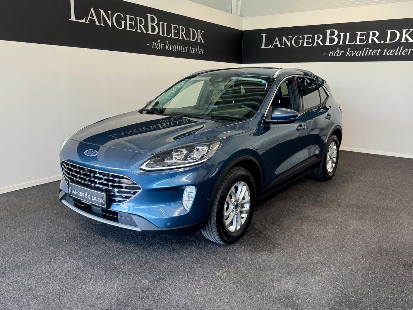 Ford Kuga 2,5 PHEV Titanium X CVT