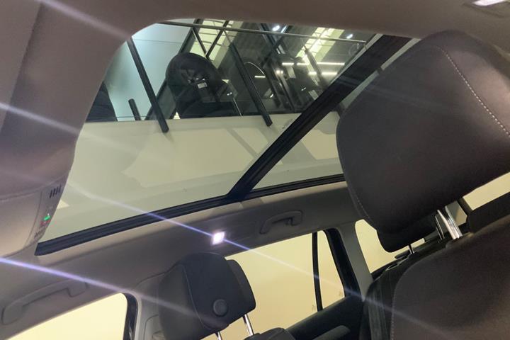 Sort VW Passat fra 2020