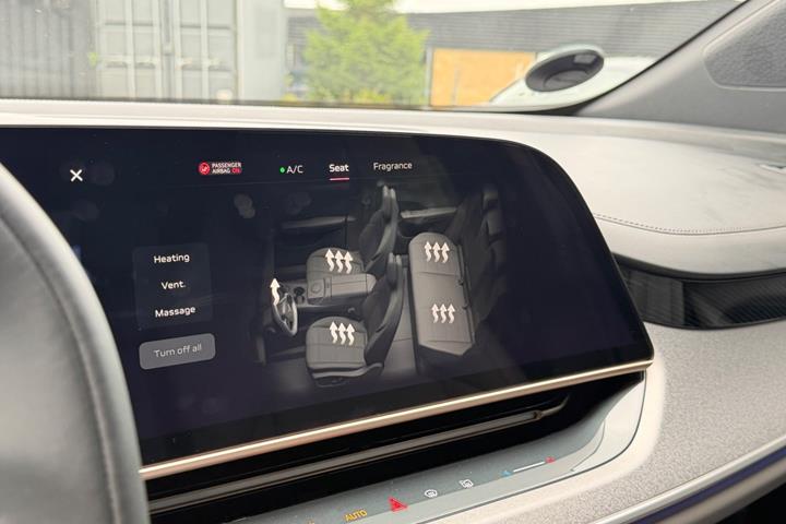 Grå Hongqi EHS7 fra 2025