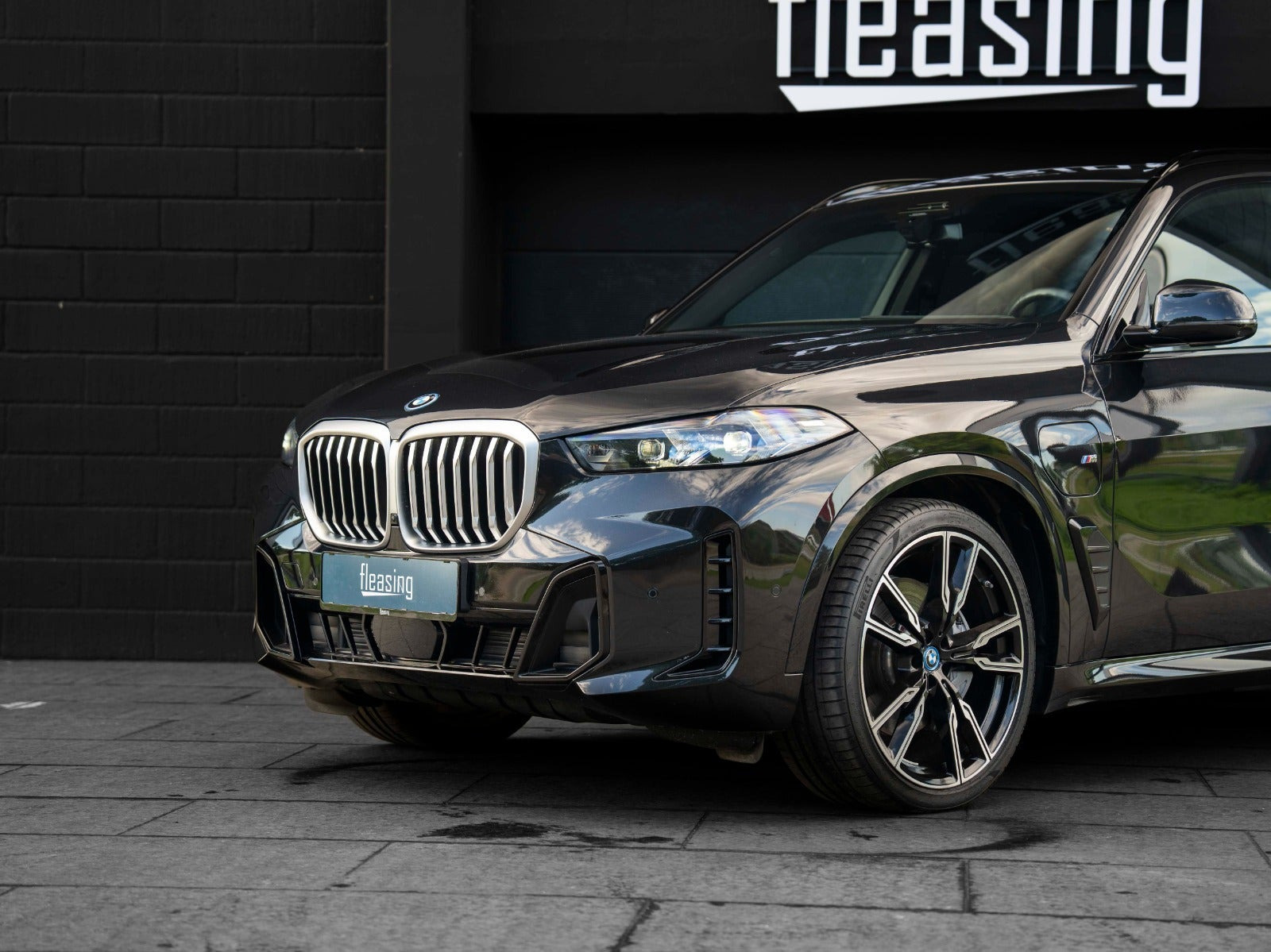 Sort BMW X5 fra 2025