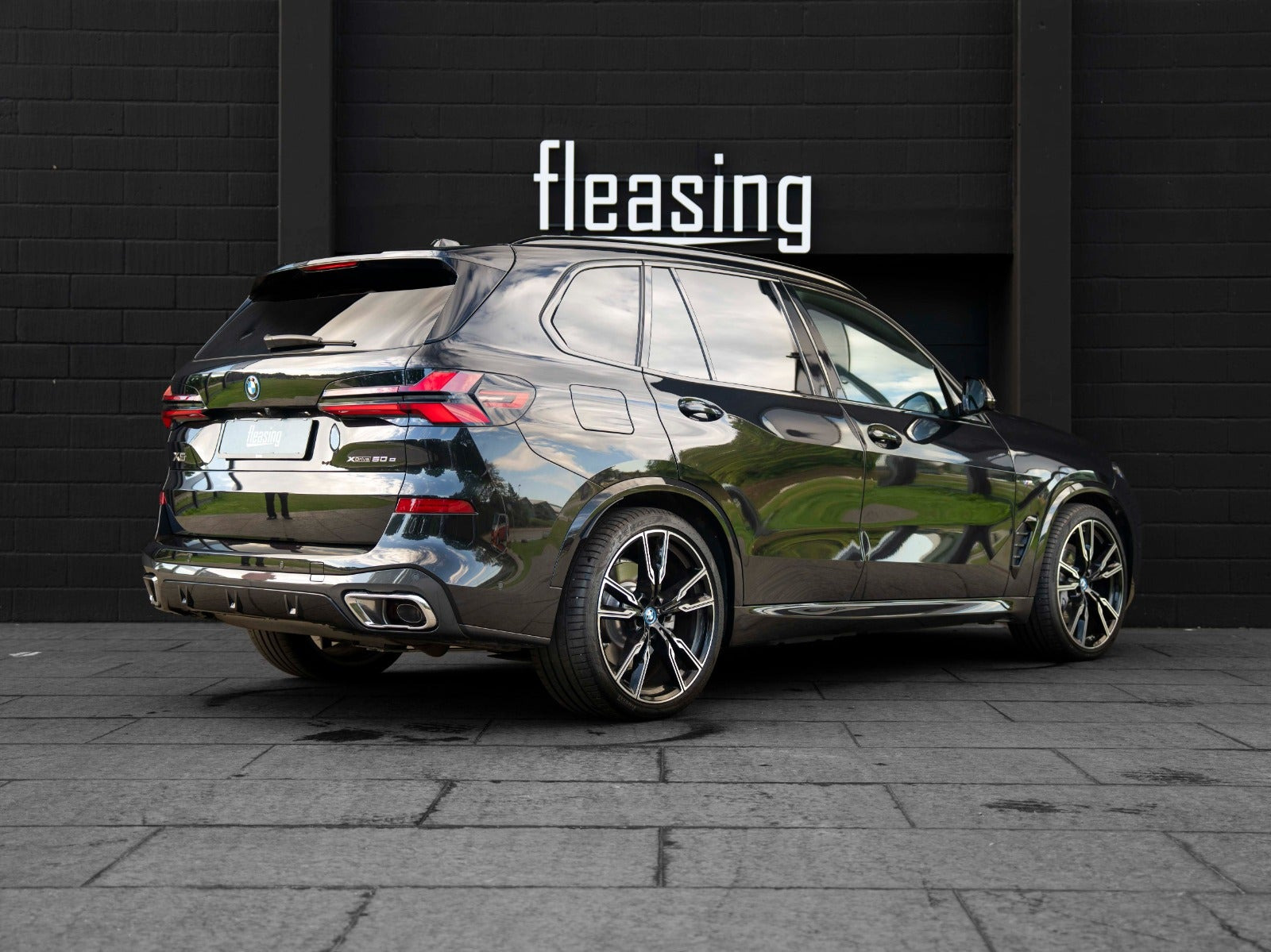 Sort BMW X5 fra 2025