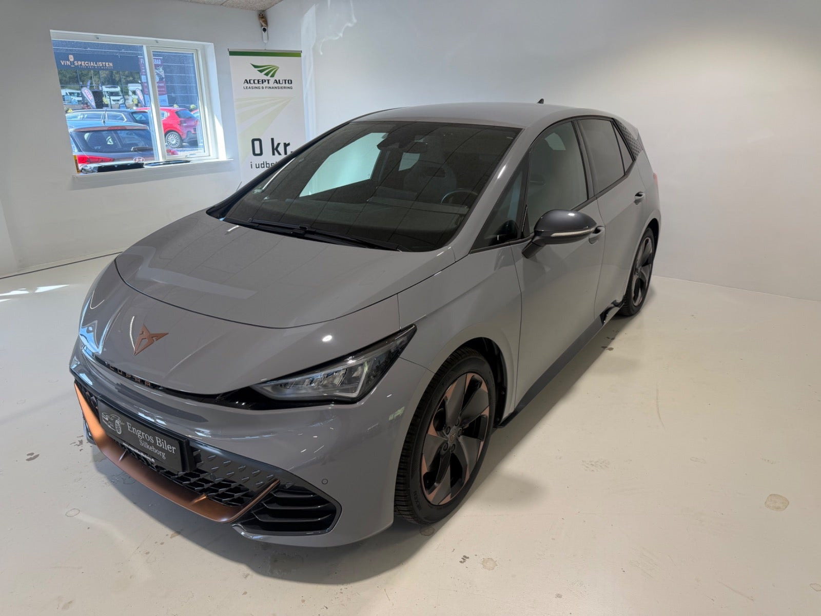 Grå Cupra Born fra 2024