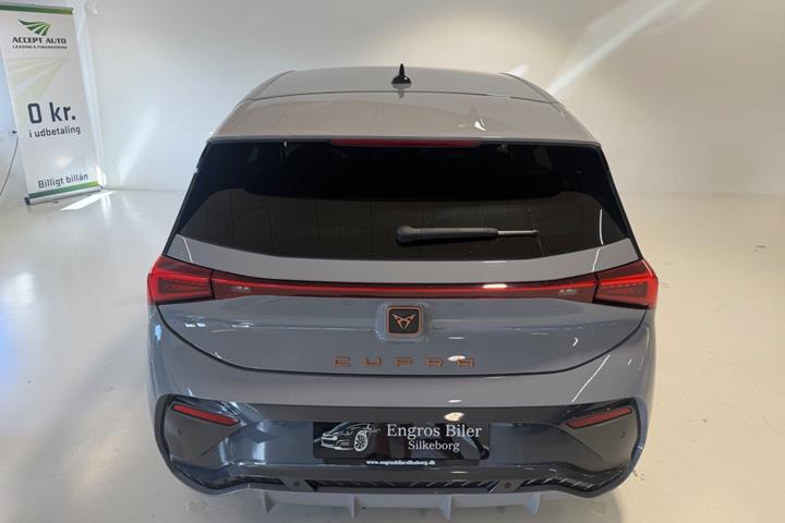 Grå Cupra Born fra 2024