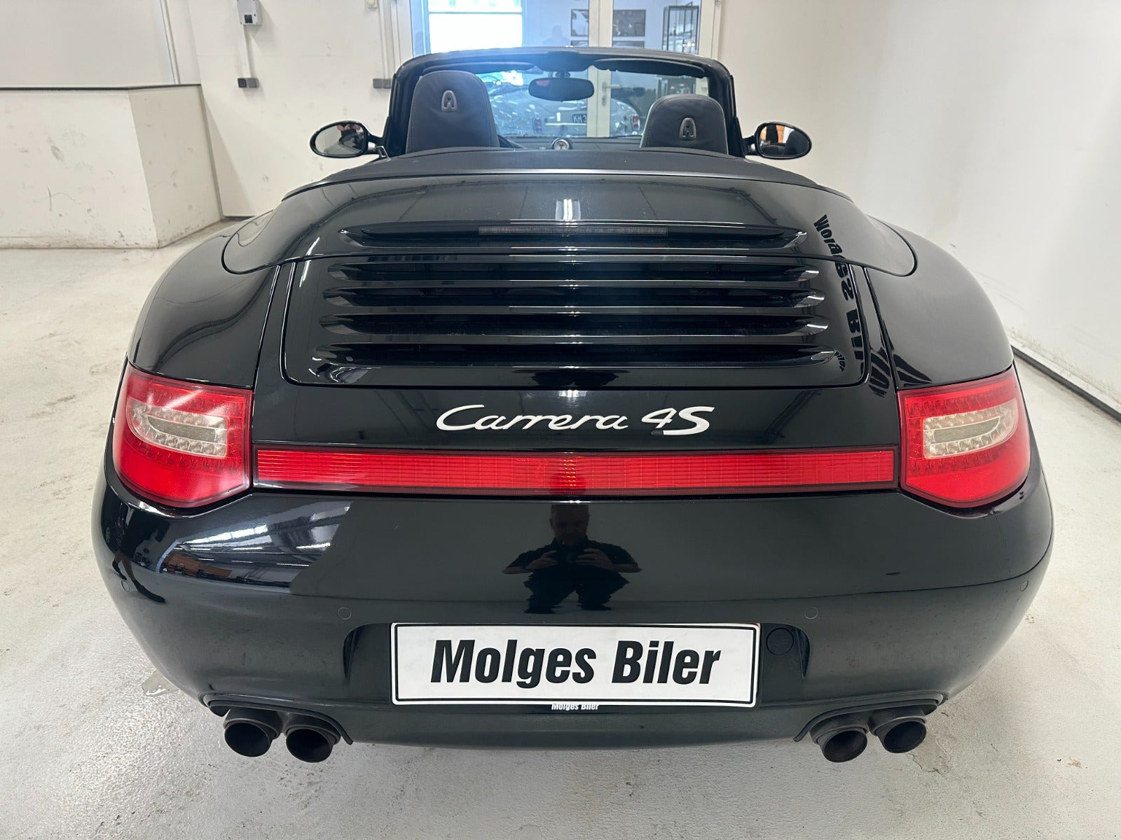 Sort Porsche 911 Carrera 4S fra 2009