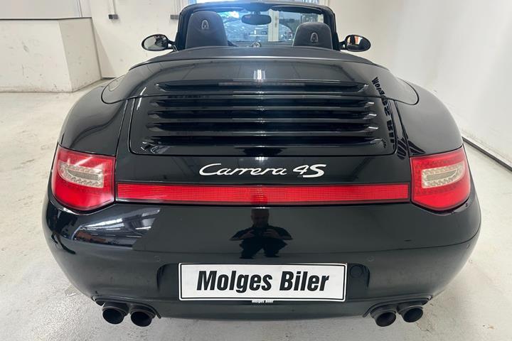 Sort Porsche 911 Carrera 4S fra 2009
