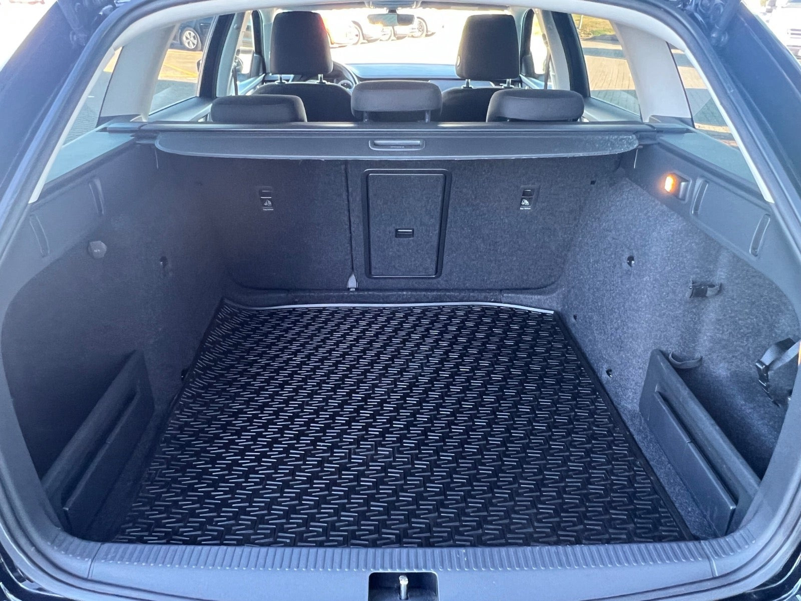 Sort Skoda Octavia fra 2018