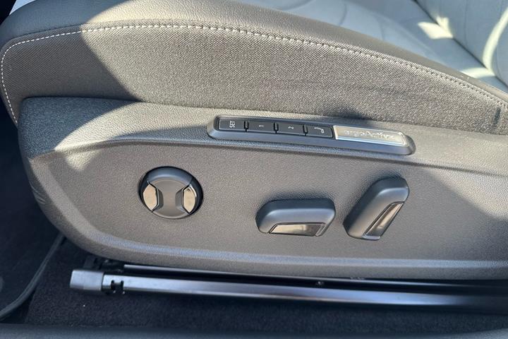 Grå VW ID.3 fra 2024