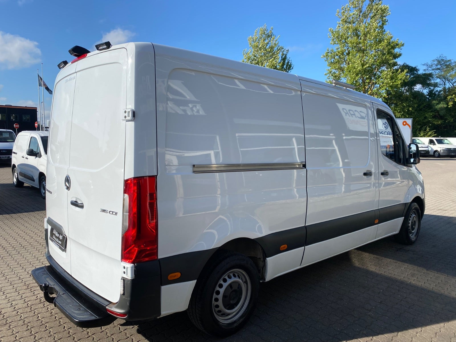 Hvid Mercedes Sprinter 315 fra 2024