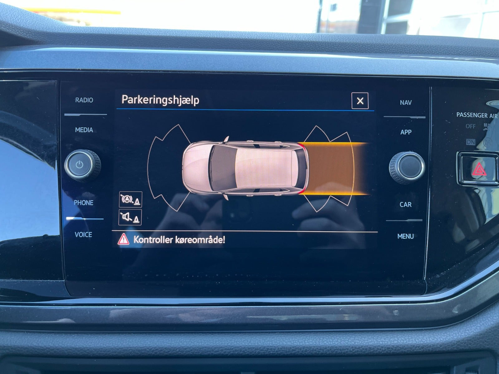 Grå VW Polo fra 2021