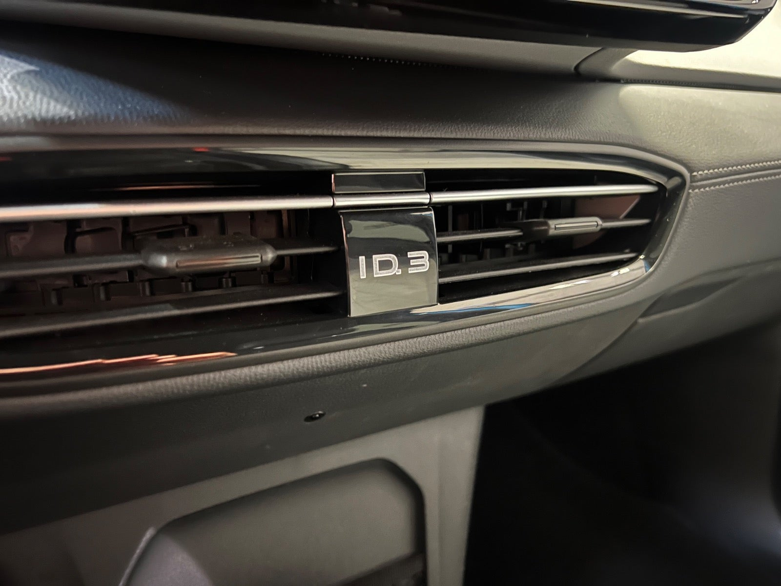 Blå VW ID.3 fra 2024