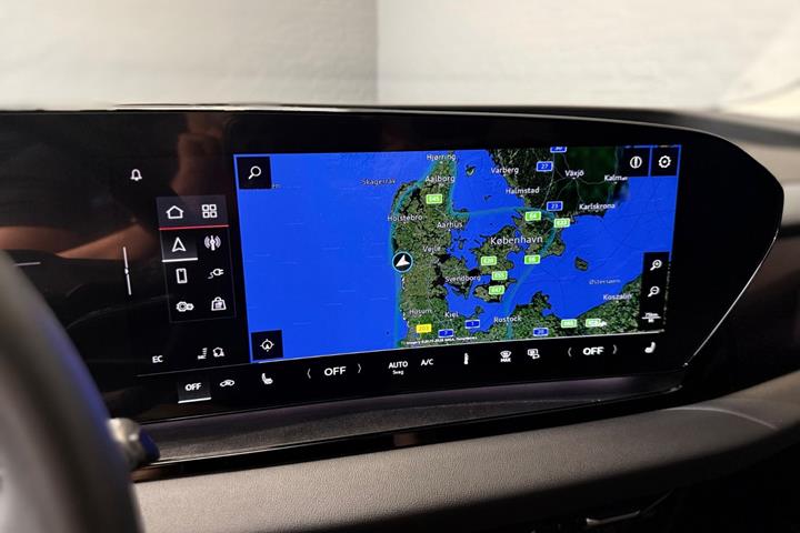 Sort Audi Q6 e-tron fra 2025