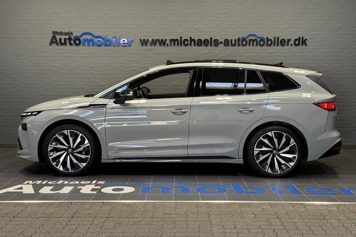 Grå Skoda Enyaq fra 2026