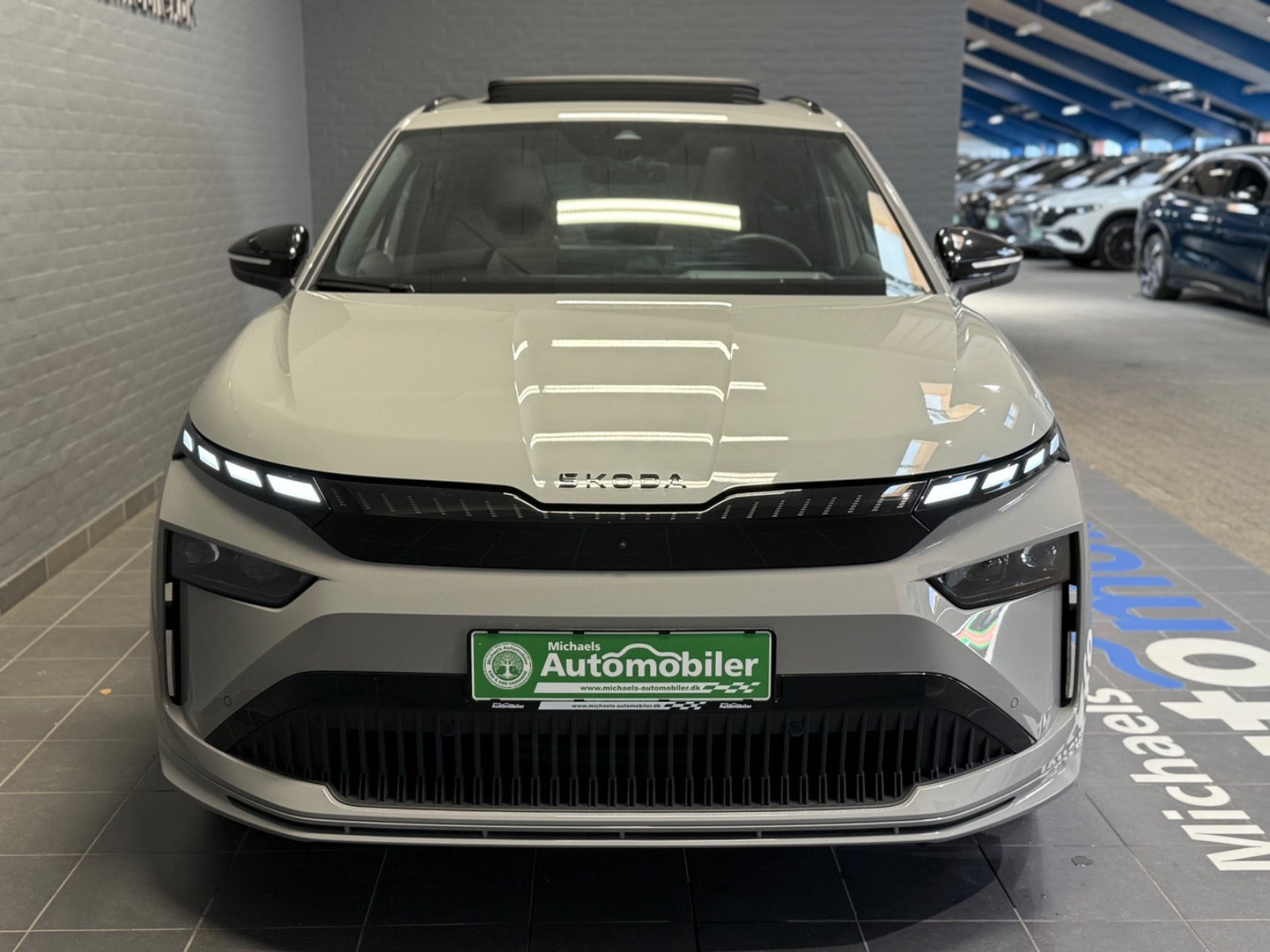 Grå Skoda Enyaq fra 2026