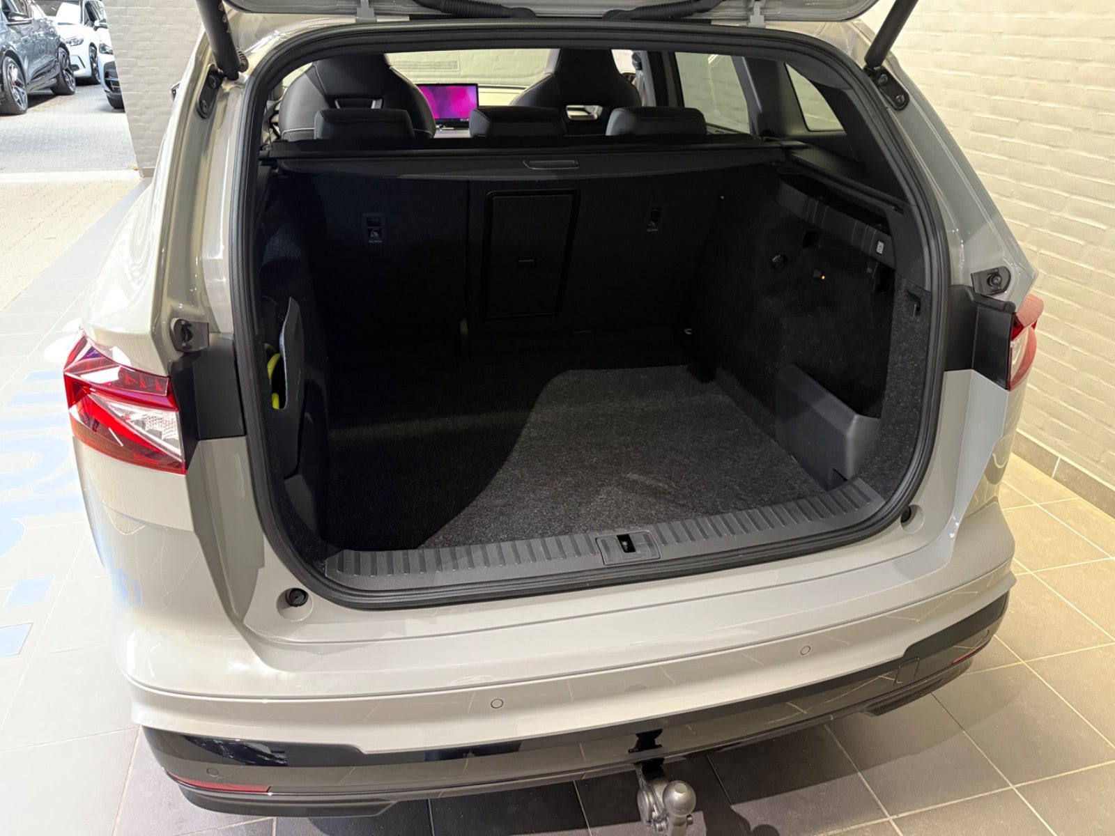 Grå Skoda Enyaq fra 2026