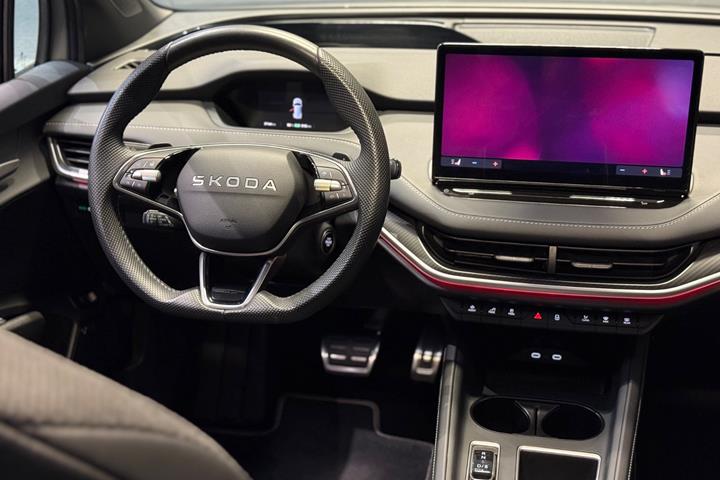 Grå Skoda Enyaq fra 2026