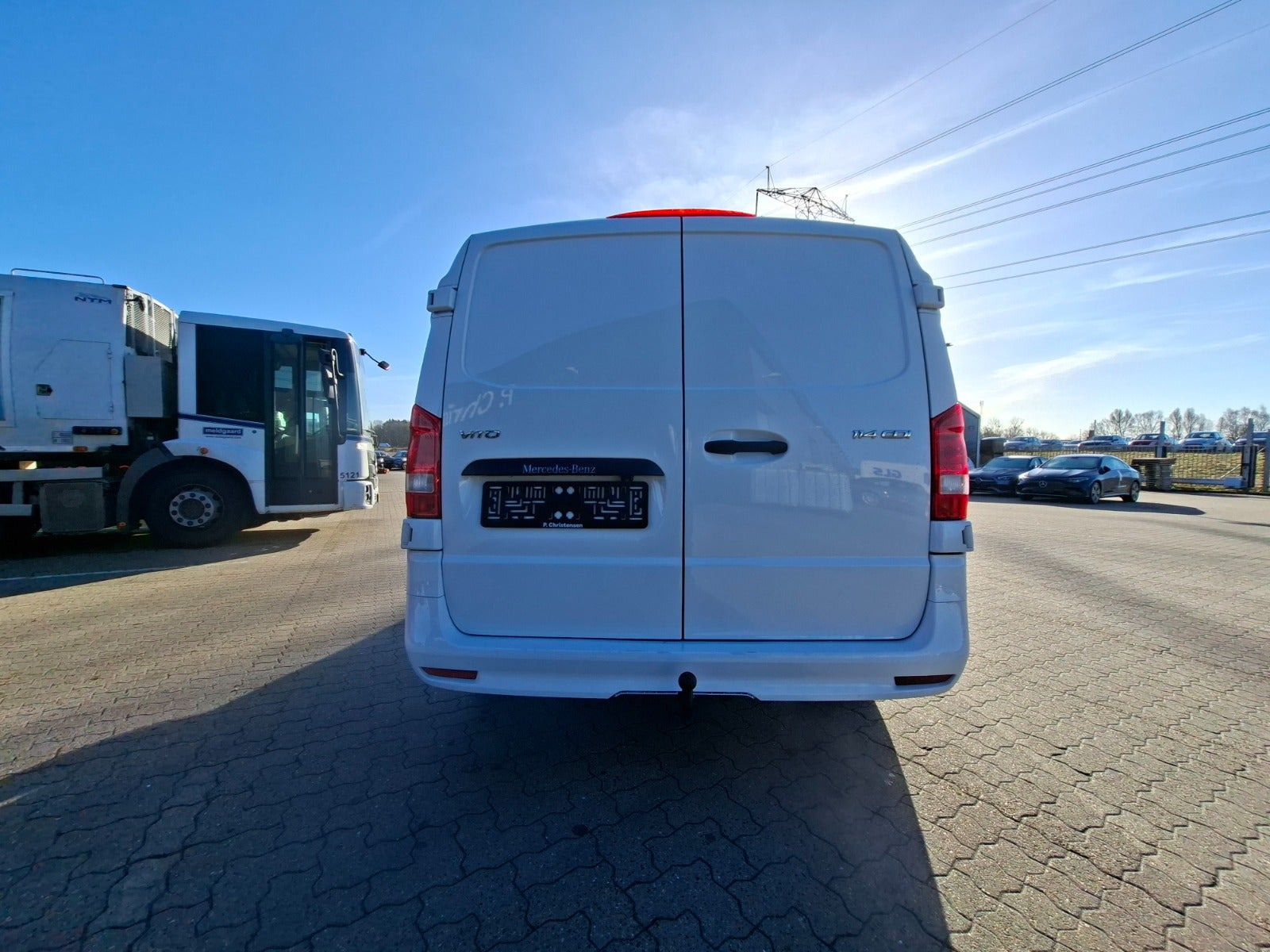 Hvid Mercedes Vito 114 fra 2024