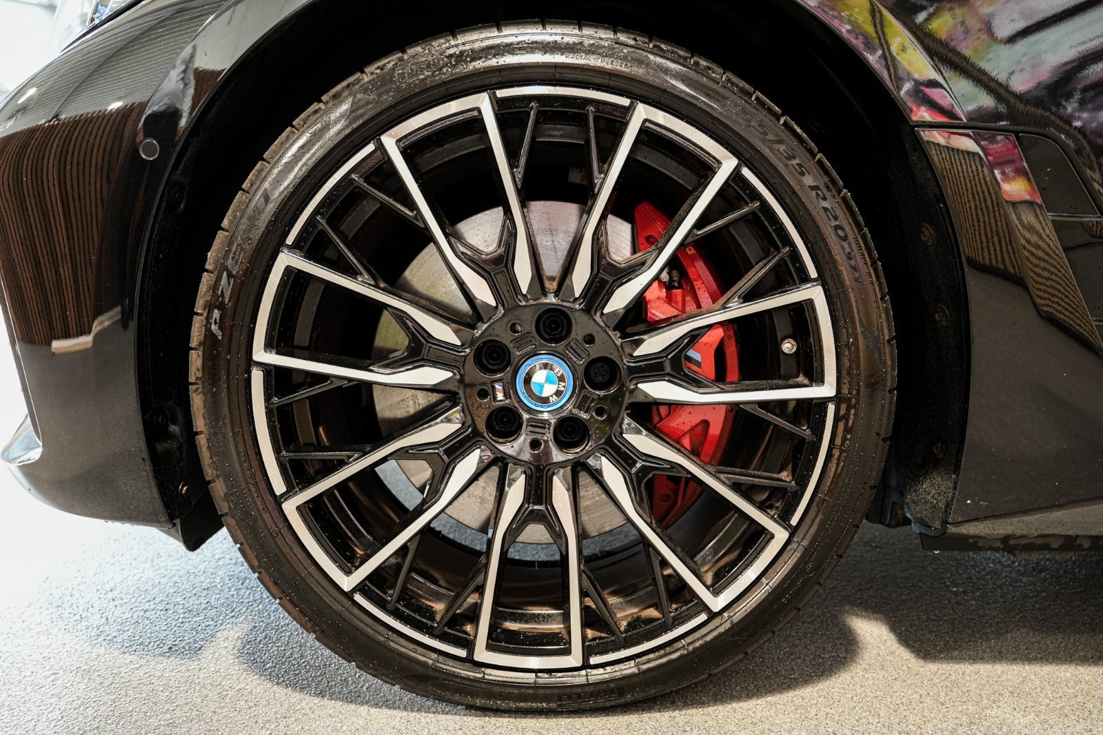 Sort BMW i4 fra 2024