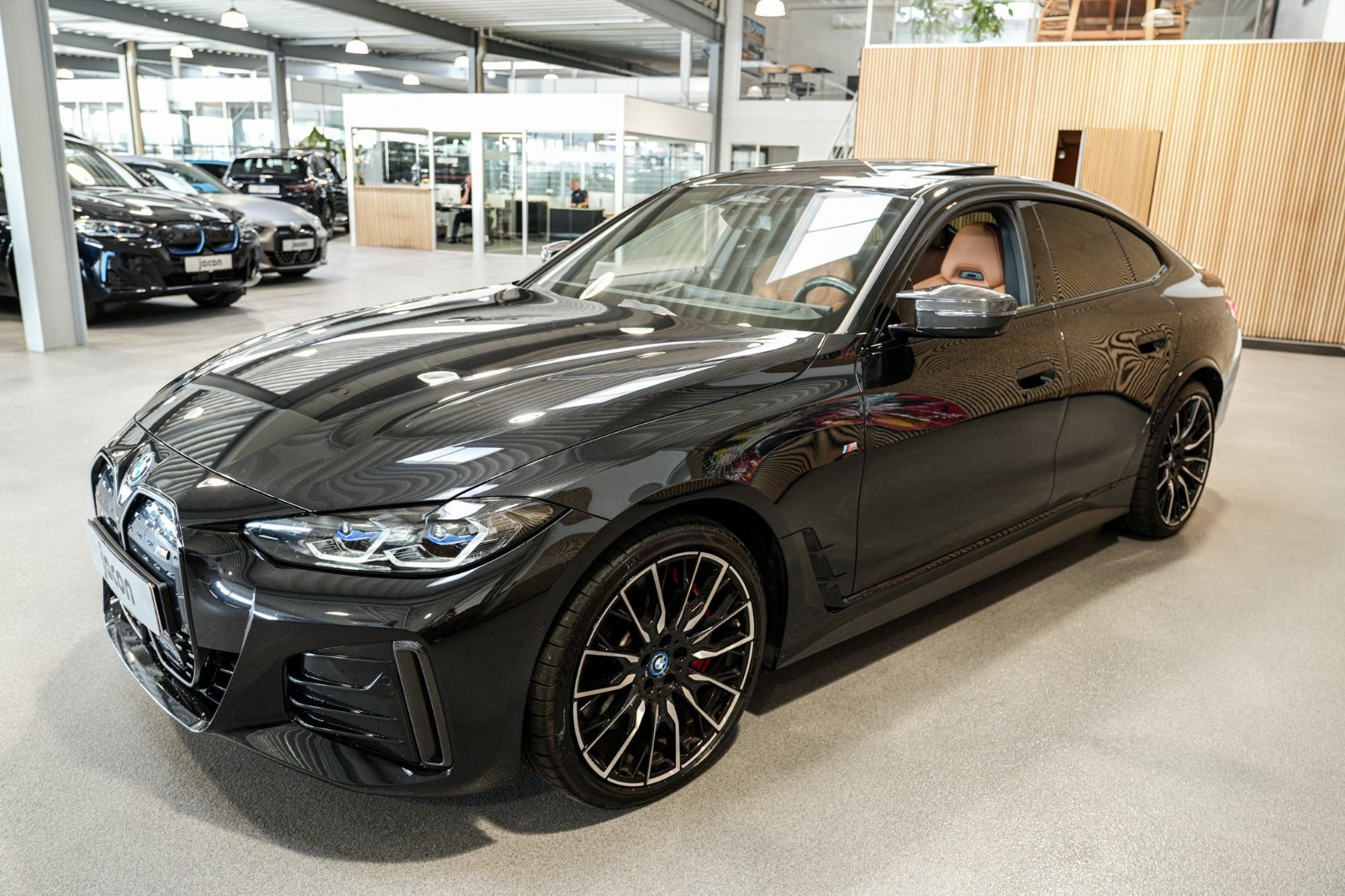Sort BMW i4 fra 2024