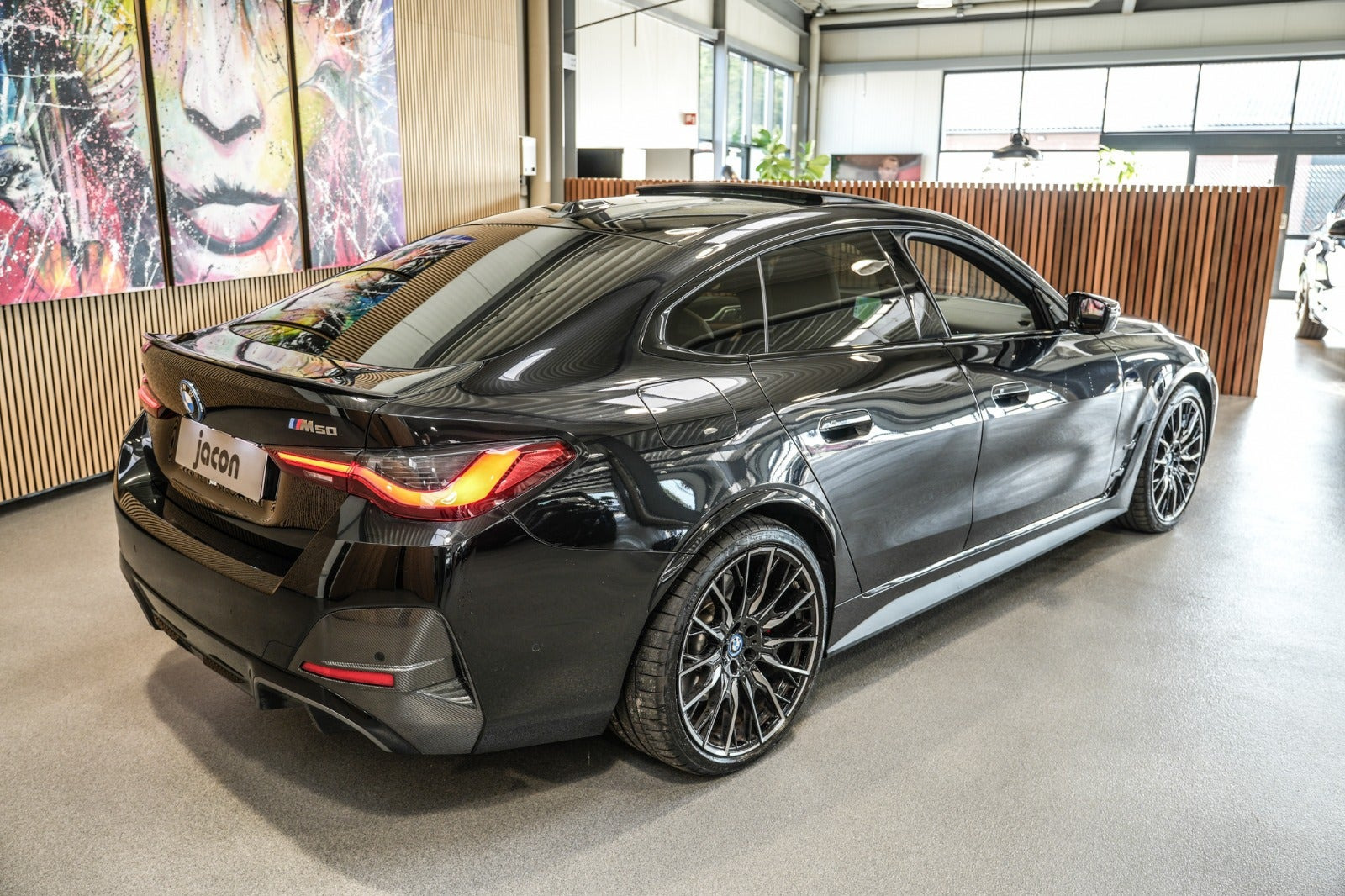 Sort BMW i4 fra 2024