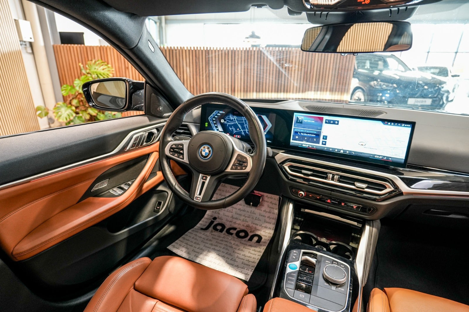 Sort BMW i4 fra 2024
