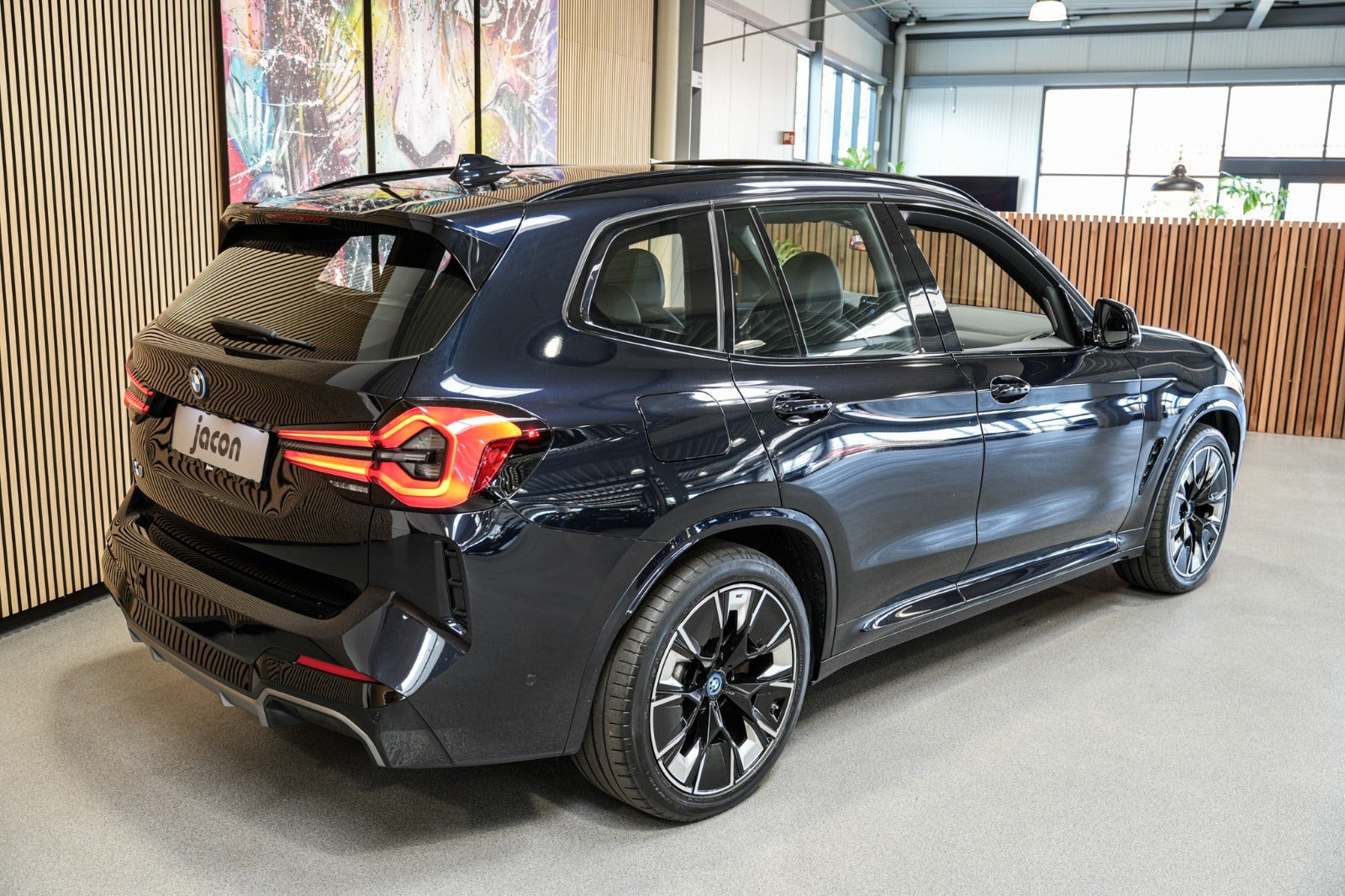 Sort BMW iX3 fra 2023