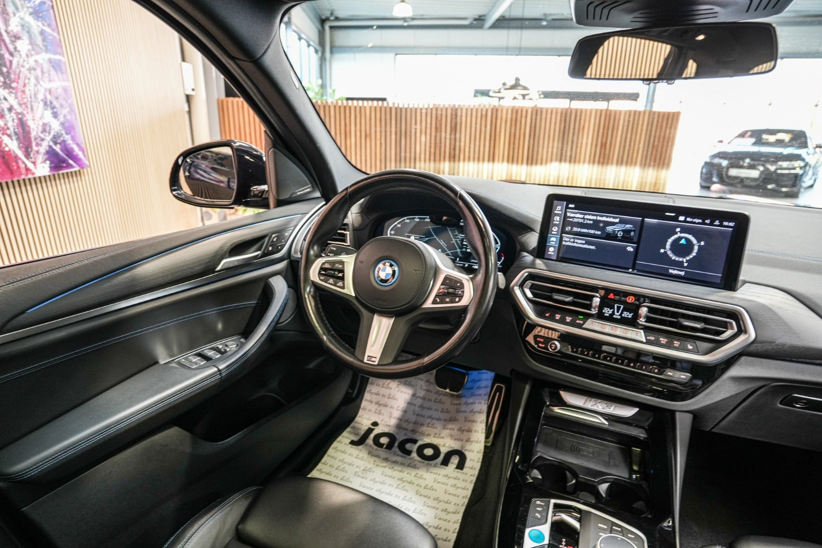 Sort BMW iX3 fra 2023