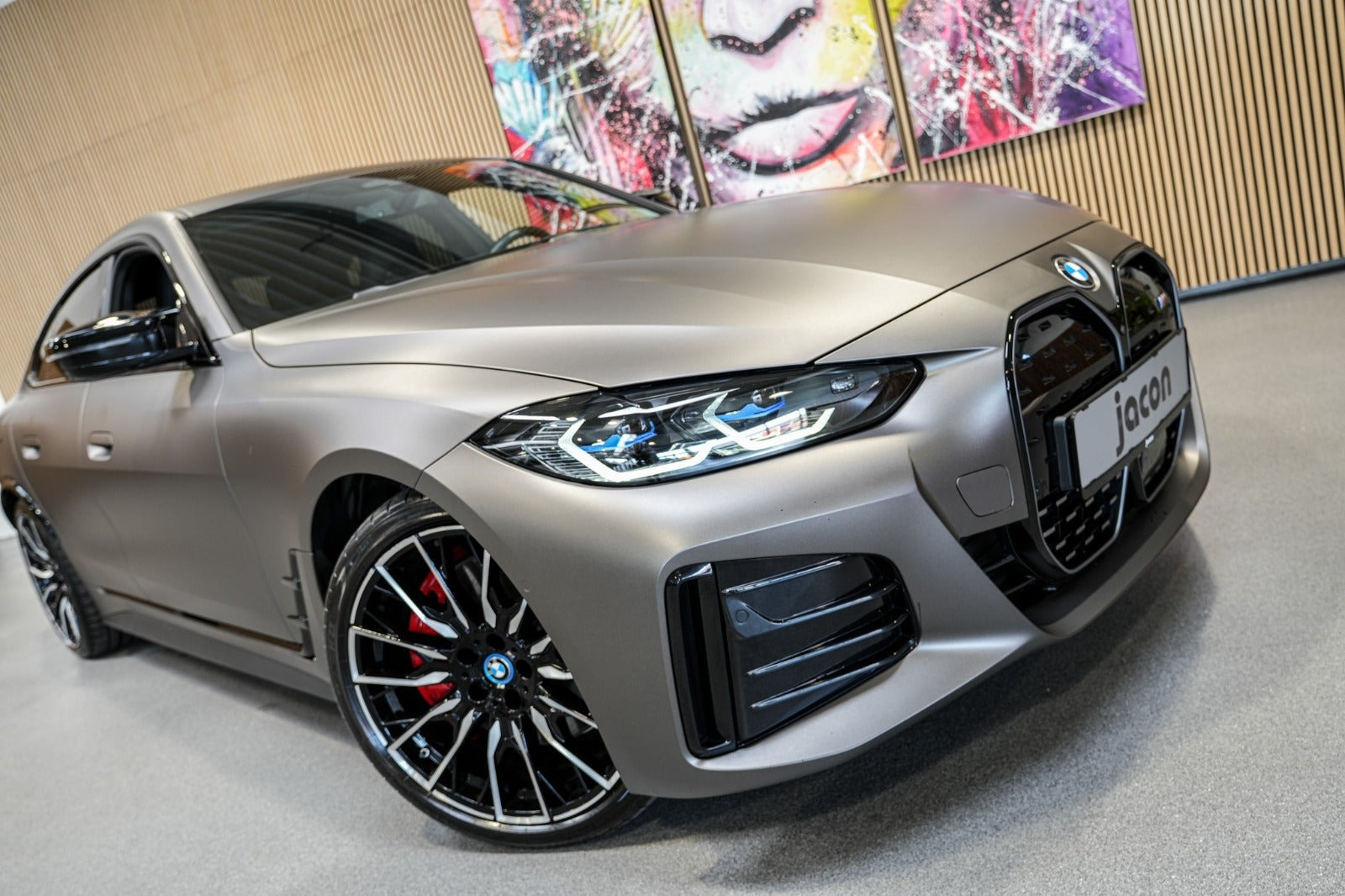 Sort BMW i4 fra 2023