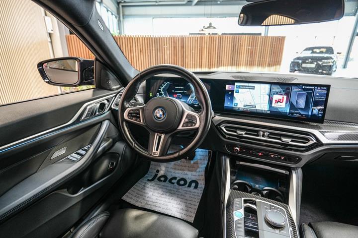 Sort BMW i4 fra 2023