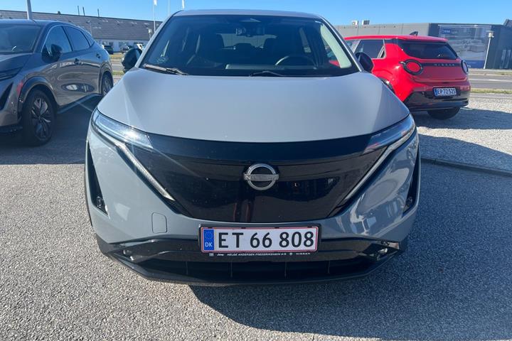 Grå Nissan Ariya fra 2022