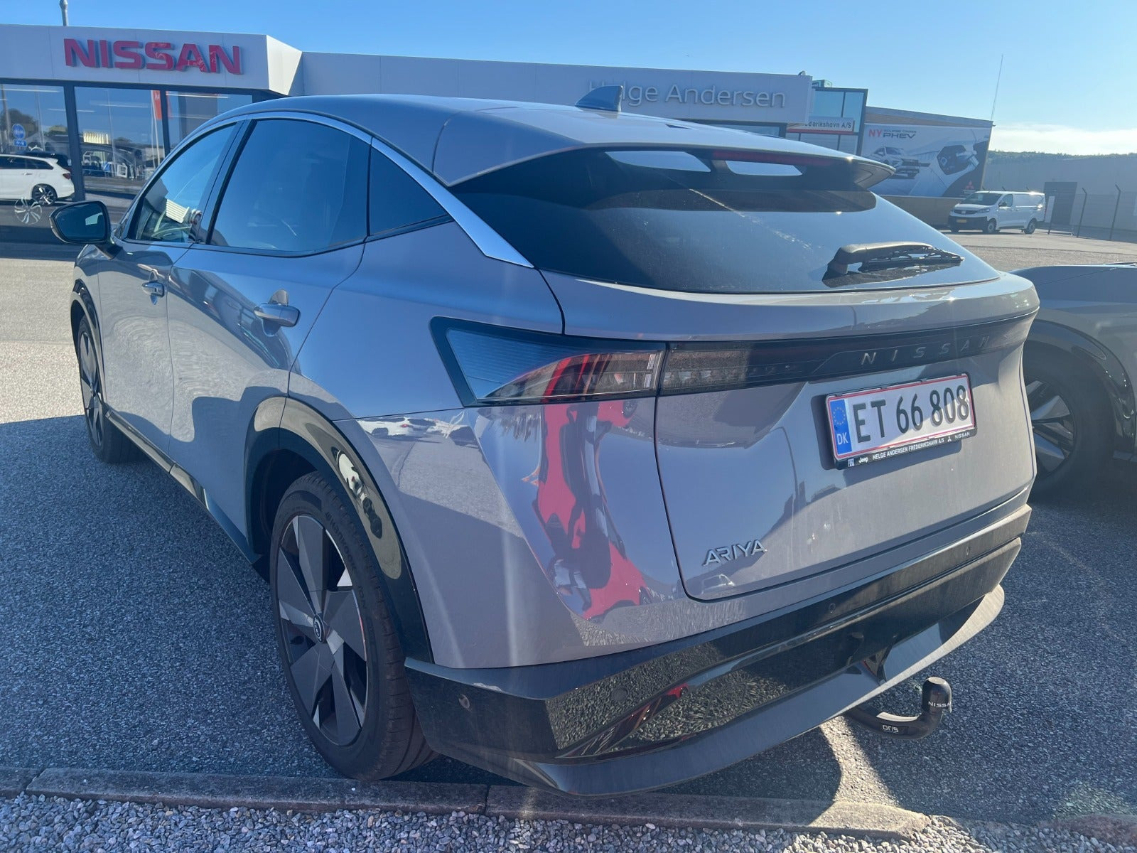 Grå Nissan Ariya fra 2022