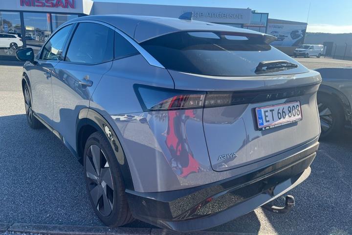 Grå Nissan Ariya fra 2022