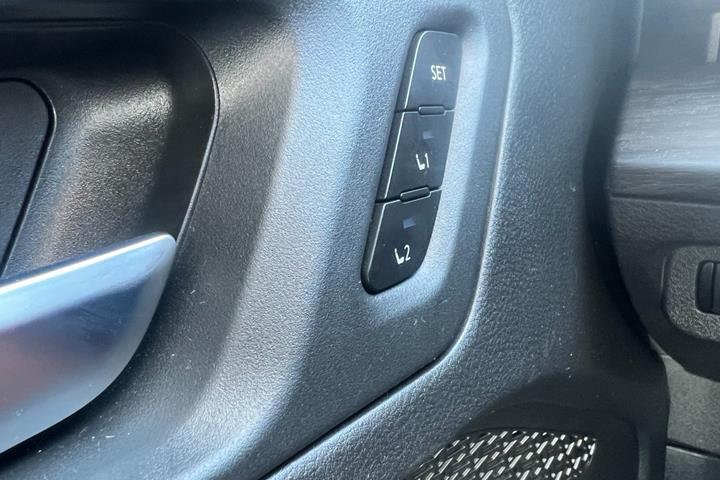 Grå Nissan Ariya fra 2022