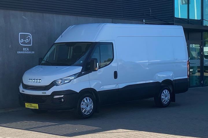 Hvid Iveco Daily fra 2017
