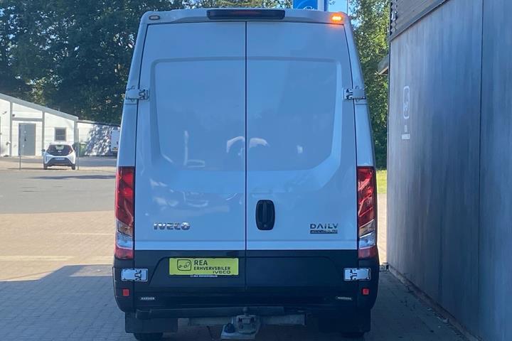 Hvid Iveco Daily fra 2017