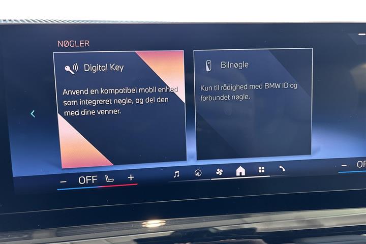 Sort BMW i5 fra 2025