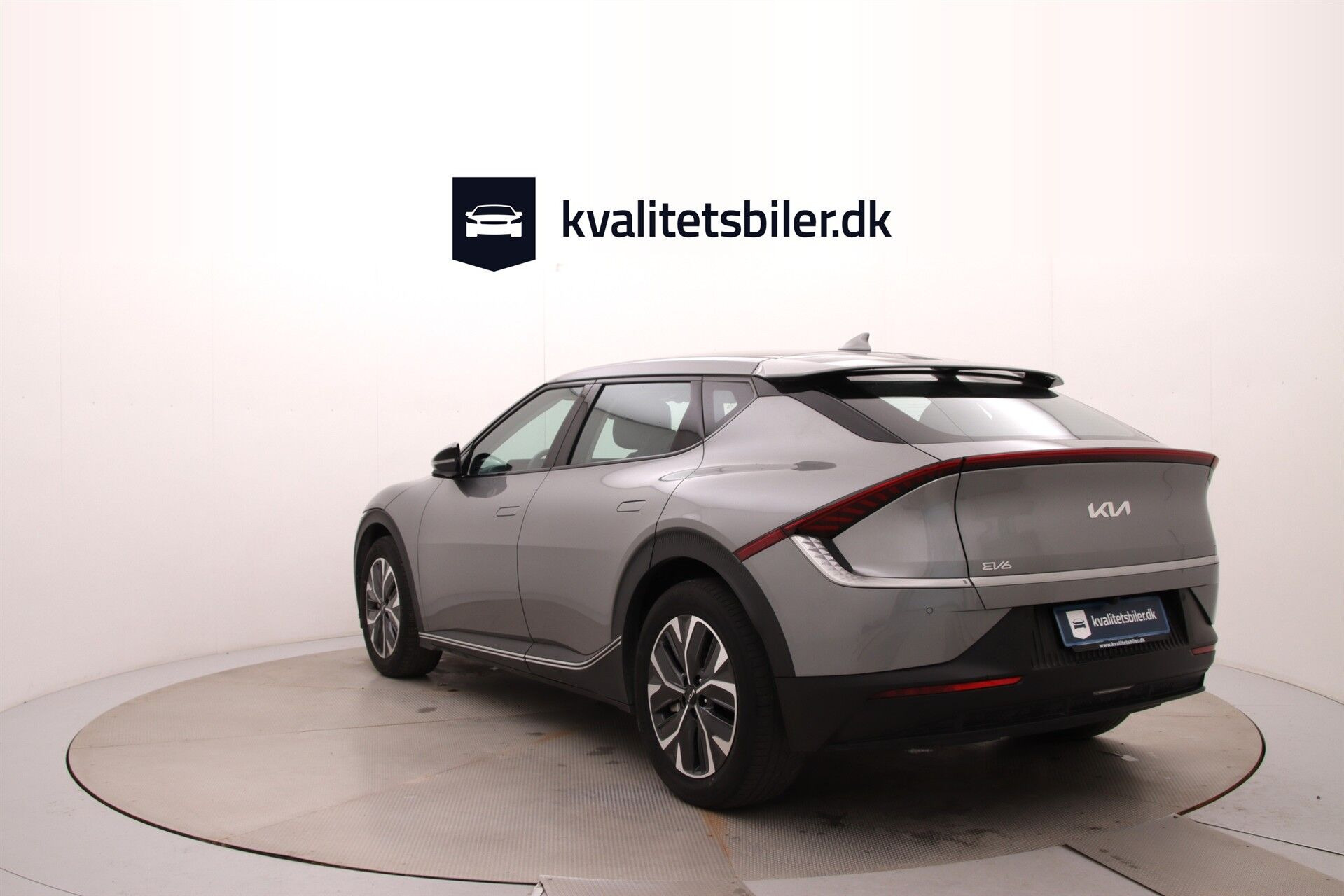 Grå Kia EV6 fra 2025