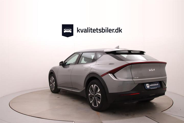 Grå Kia EV6 fra 2025