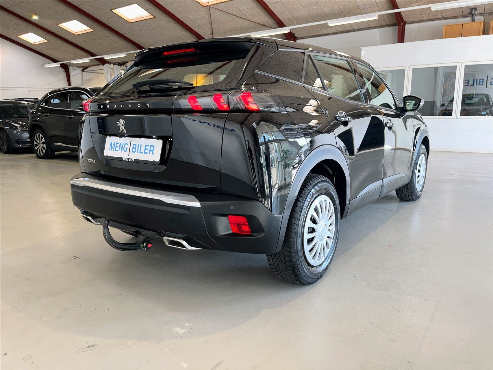 Sort Peugeot 2008 fra 2023