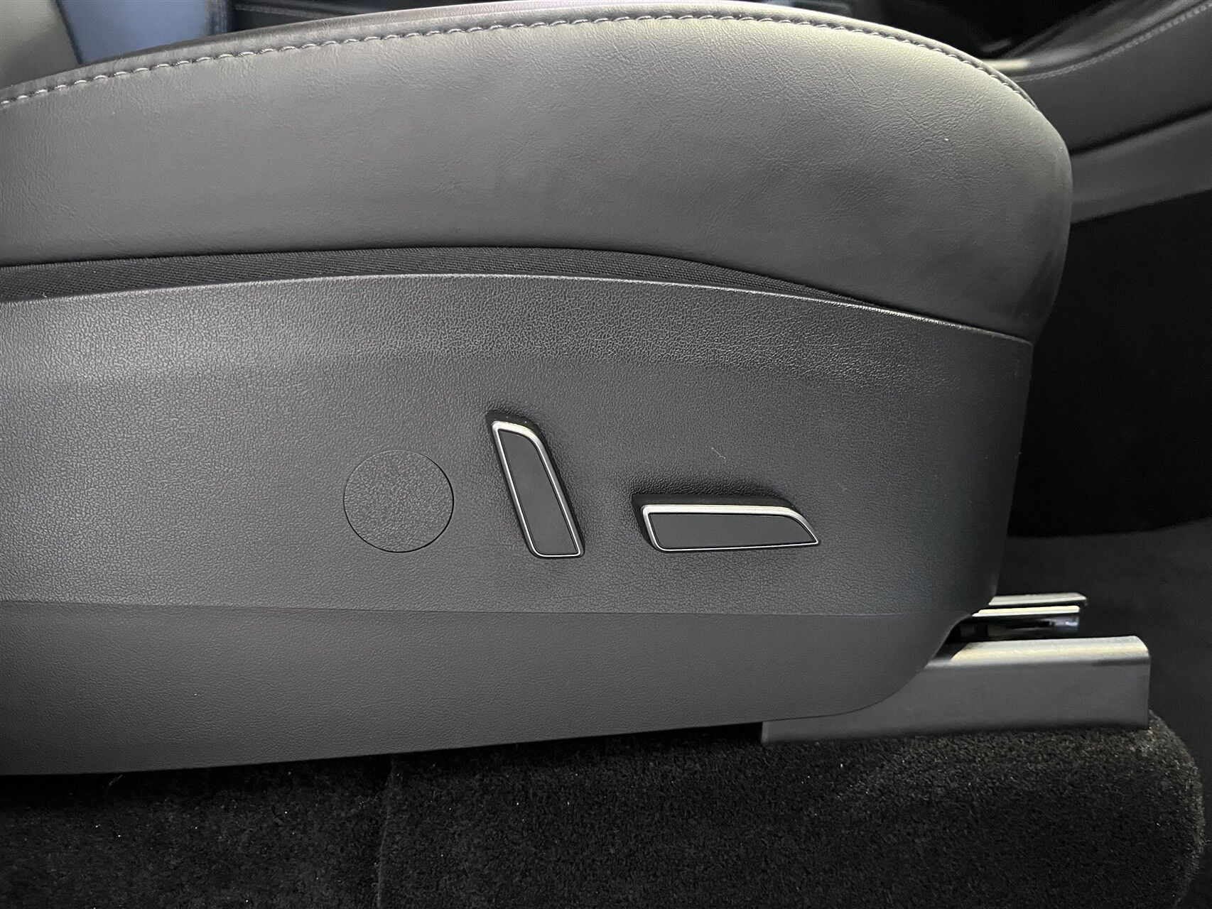 Tesla Model Y Standard Range RWD, 299ps, 2023