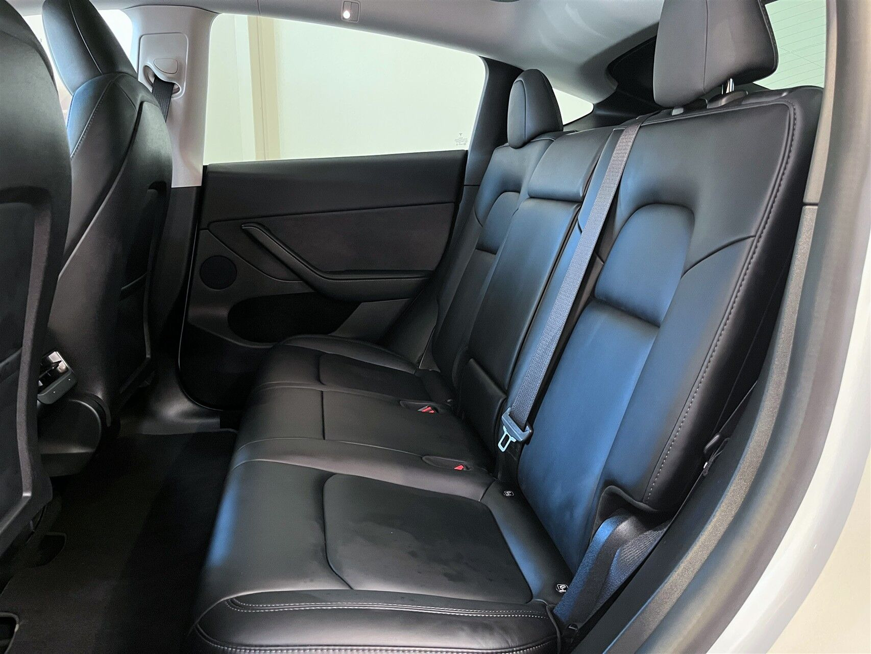 Tesla Model Y Standard Range RWD, 299ps, 2023