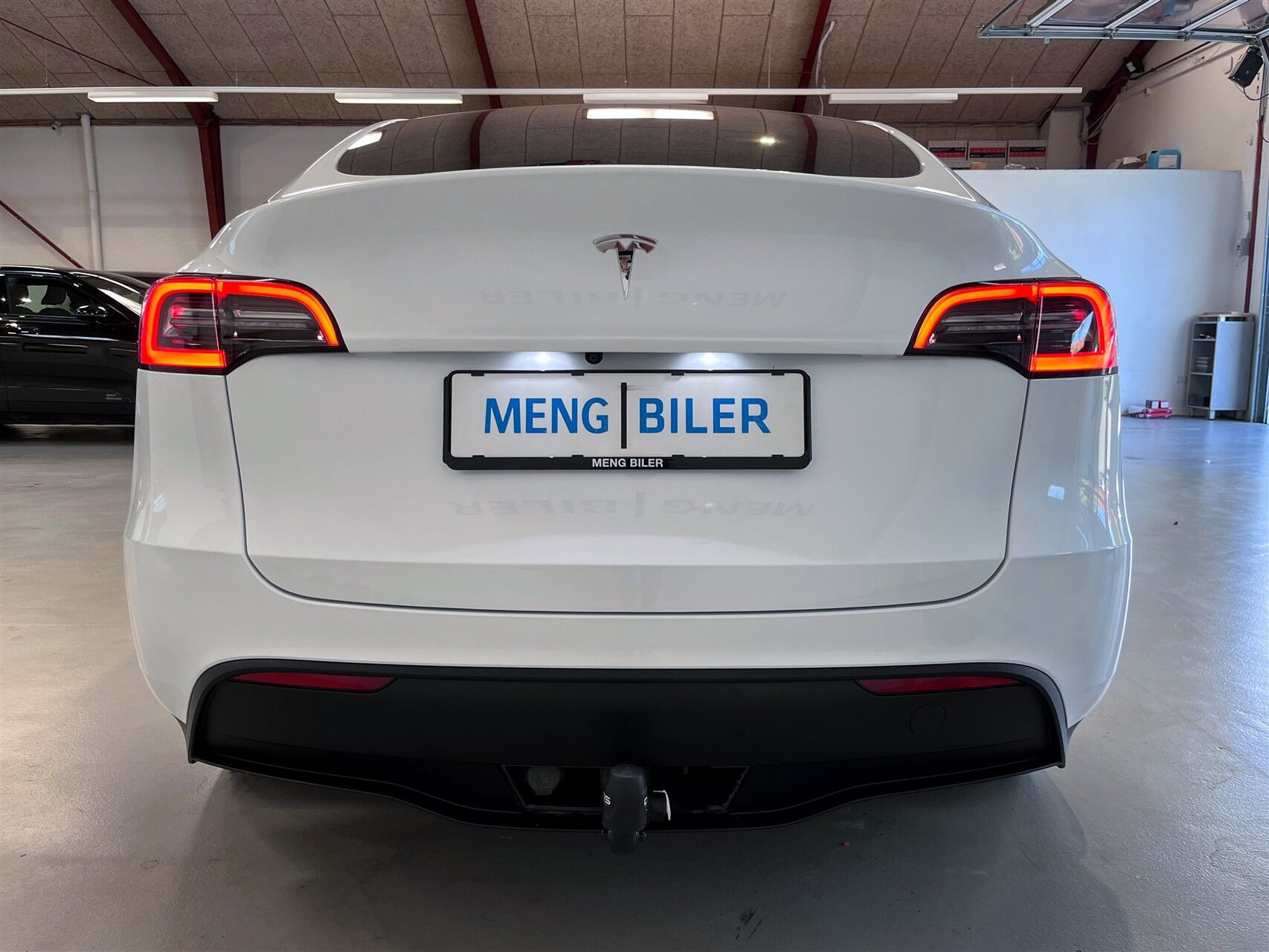 Tesla Model Y Standard Range RWD, 299ps, 2023