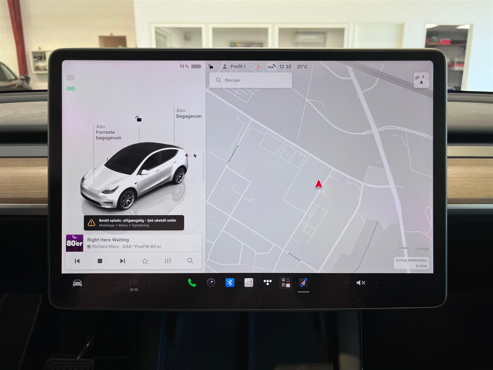 Tesla Model Y Standard Range RWD, 299ps, 2023