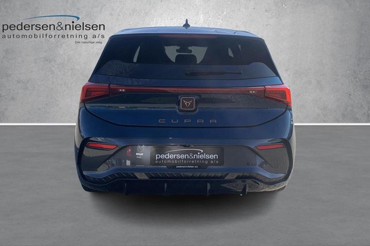 Blå Cupra Born fra 2021