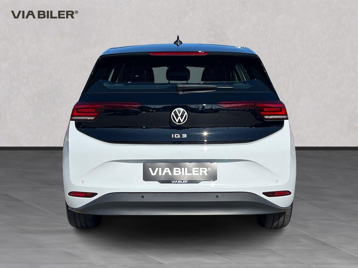 Hvid VW ID.3 fra 2023