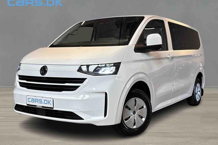 Hvid VW e-Transporter fra 2026 set udefra