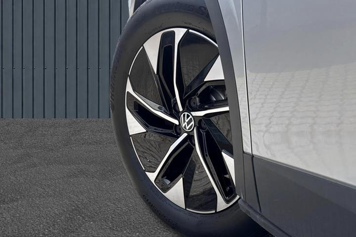 Sølv VW ID.4 fra 2022
