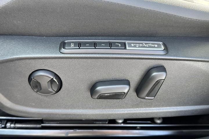 Blå VW ID.4 fra 2024