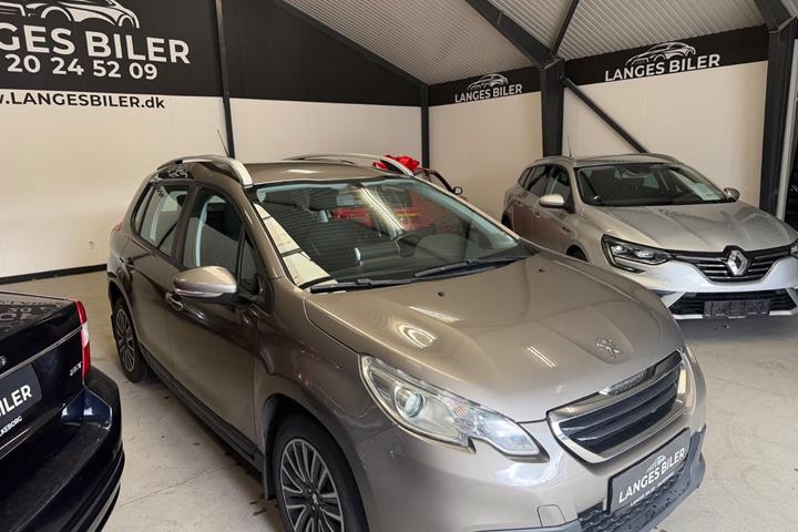 Grå Peugeot 2008 fra 2014
