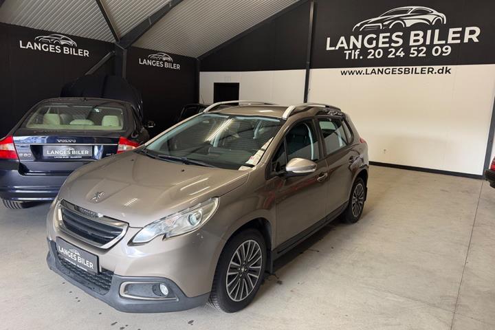 Grå Peugeot 2008 fra 2014